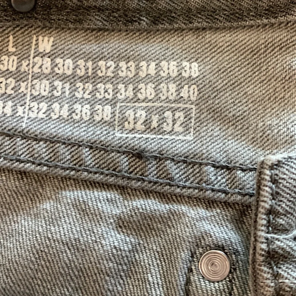 Kenneth Cole jeans - Picture 2 of 8